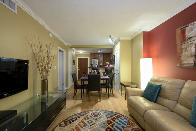 Building Photo - 912 F St NW