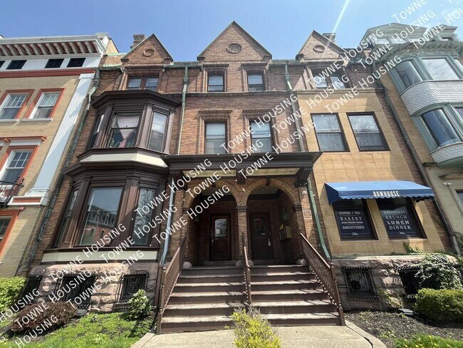 Primary Photo - 487 Delaware Ave