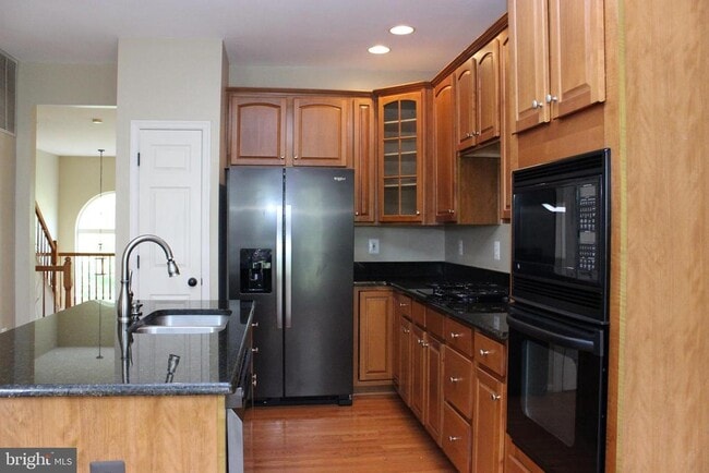 Building Photo - 6719 Emmanuel Ct