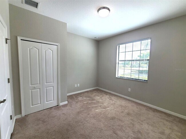 Building Photo - 19353 Nearpoint Dr