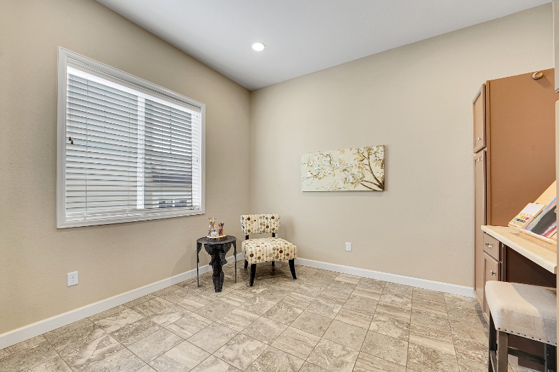 Building Photo - 27615 E Moraine Dr