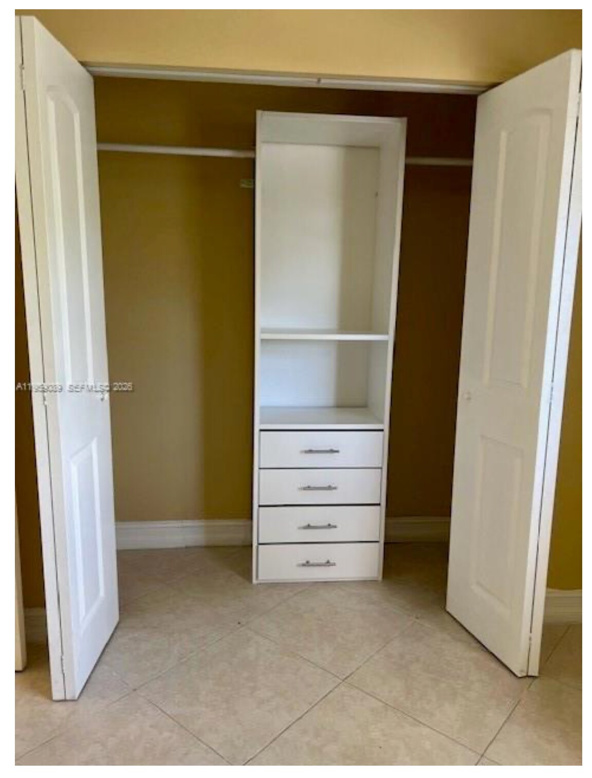 Building Photo - 2226 N Cypress Bend Dr