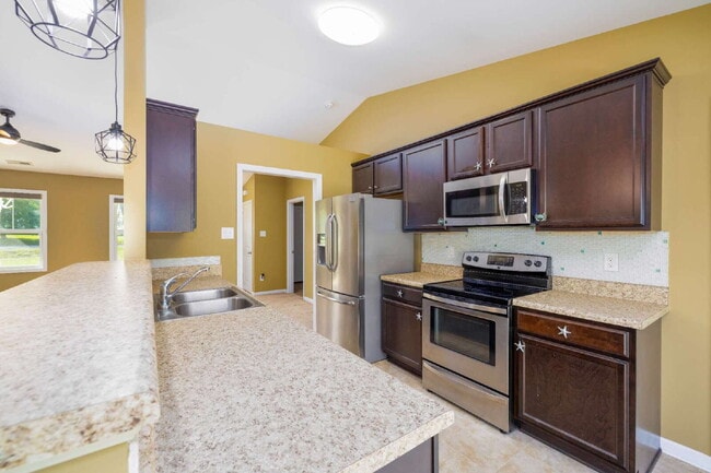 Building Photo - Vista Cay