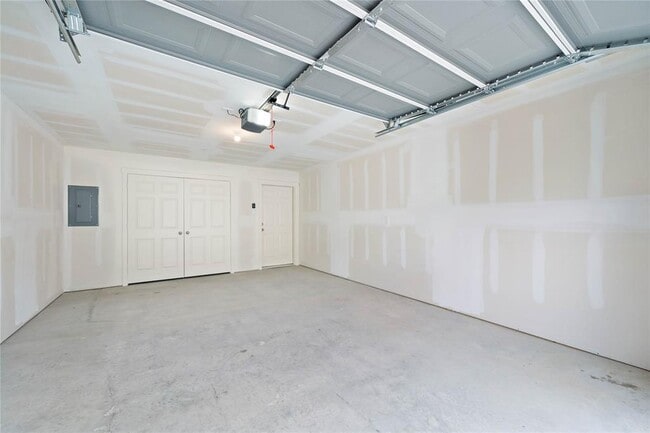 Building Photo - 12603 Telge Rd