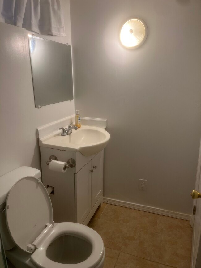 Bathroom - 1521 South Center Street