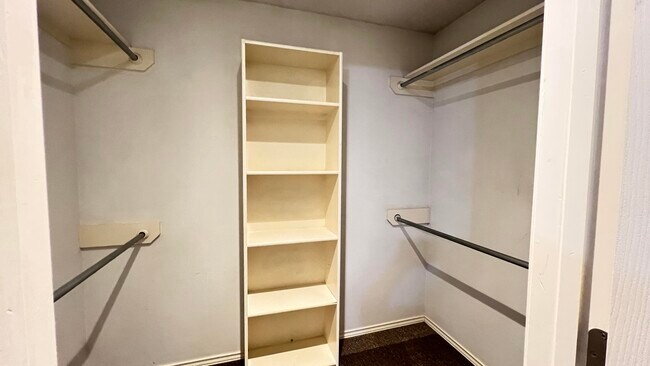 Building Photo - 3102 110th St