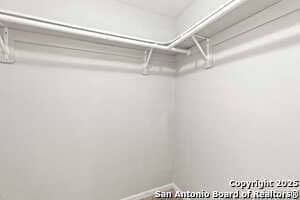 Building Photo - 1611 E Carson St