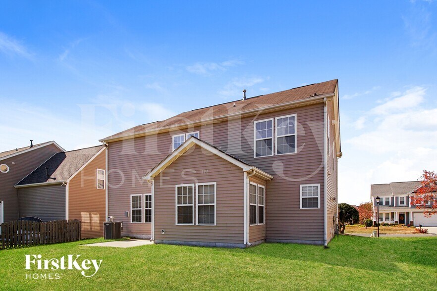 Building Photo - 13421 Stones Landing St