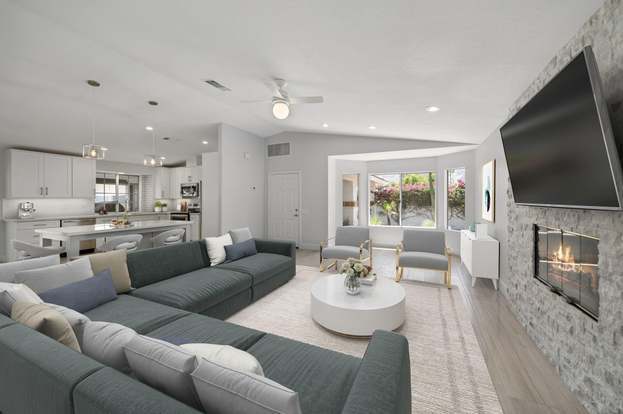 Building Photo - 54140 Avenida Mendoza