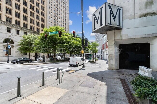 Building Photo - 20 Marietta St NW