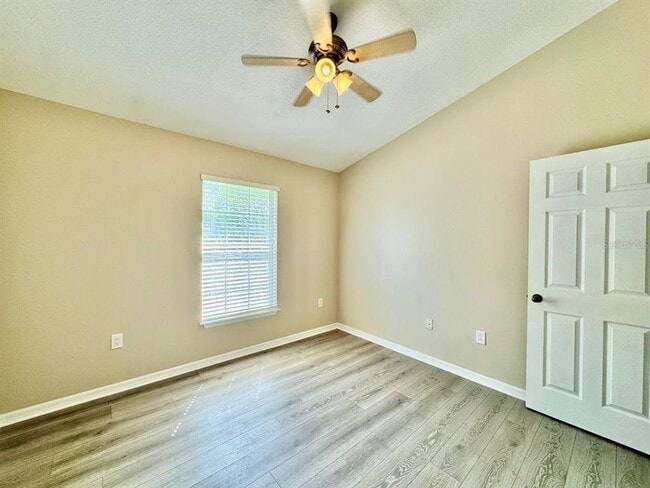 Building Photo - 6713 Breezy Palm Dr