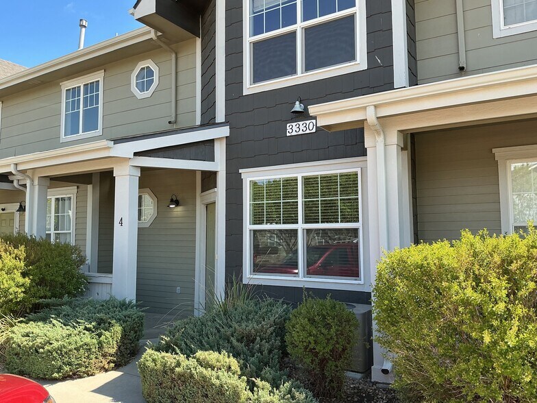 Building Photo - 3330 Apple Blossom Way