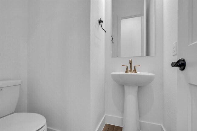 Building Photo - 143 Afton June Dr