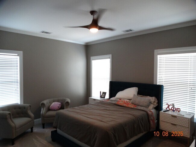 Building Photo - Perfect location in the heart of Pooler