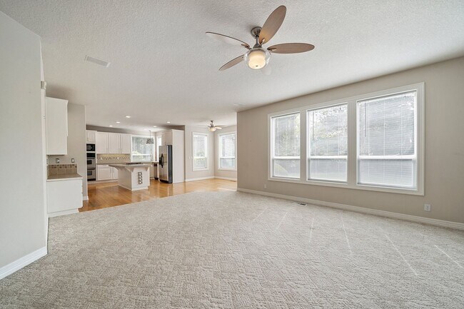 Building Photo - 2284 NW Wheatfield Way