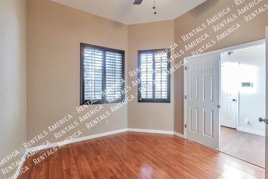 Building Photo - 8509 S Camino Bengala