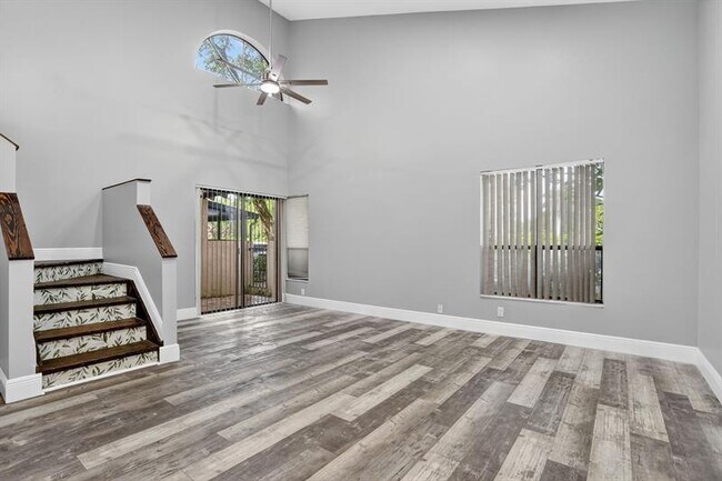 Building Photo - 2242 NW 39th Ave