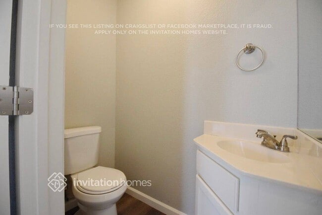 Building Photo - 1368 Northwood Dr
