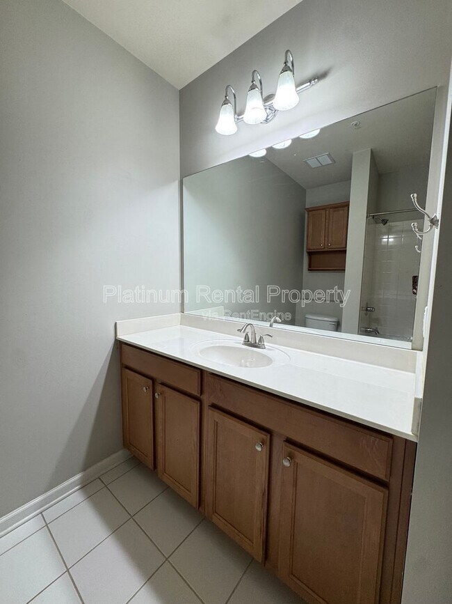 Building Photo - 4805 W Village Way