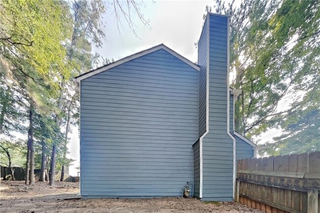 Building Photo - 11195 Crowthore Ct