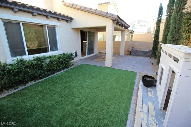 Building Photo - 8085 Skye Roar Ct