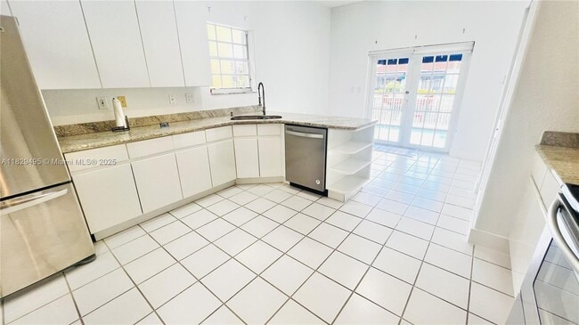 Building Photo - 14730 SW 132nd Ct