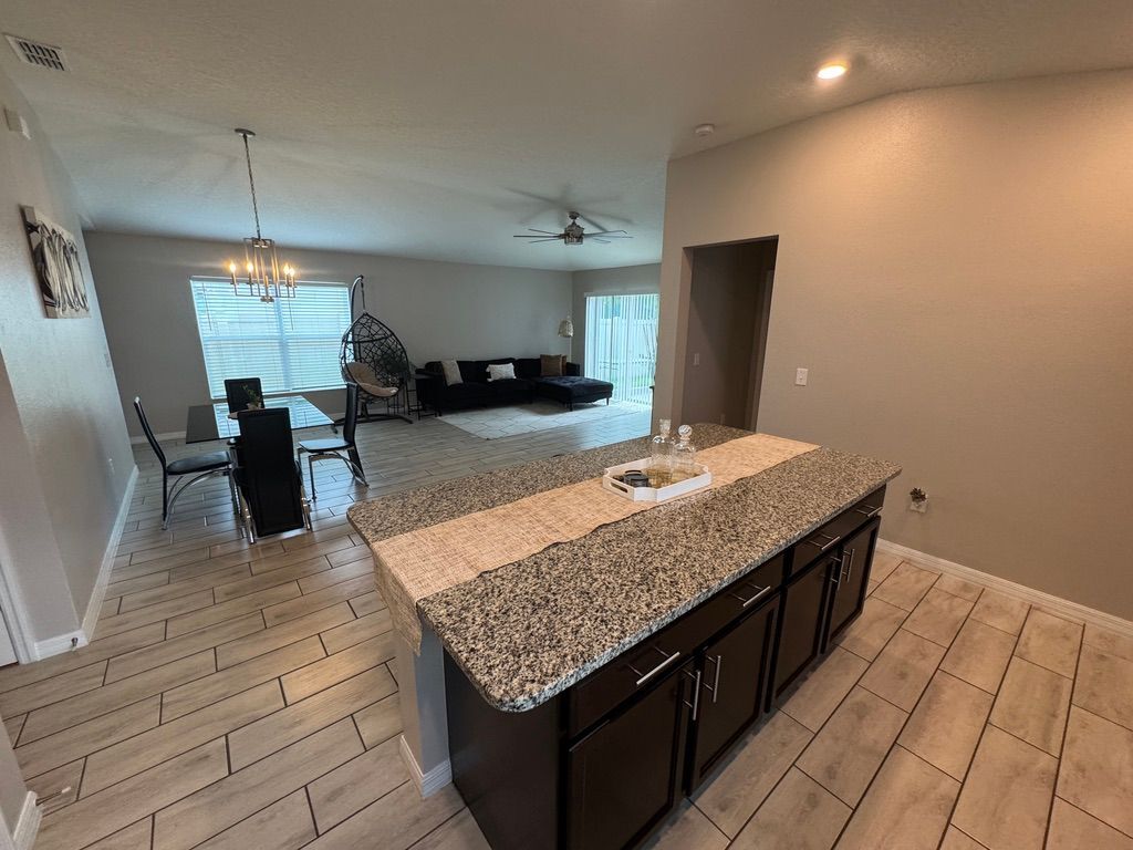 Building Photo - 604 Bullrush Ct