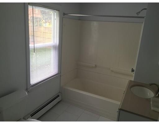 Building Photo - 39 Fairmont St