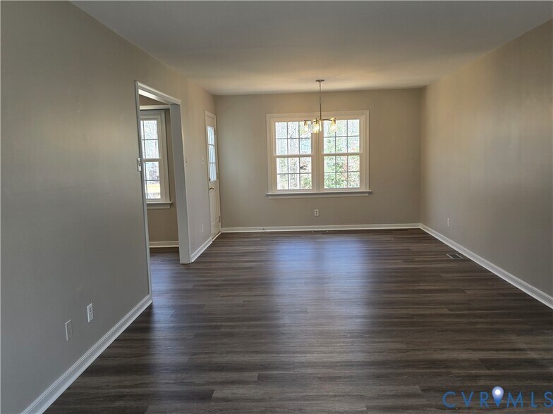 Building Photo - 1600 Porters Mill Terrace