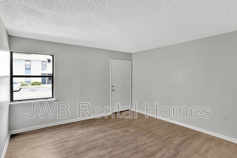 Building Photo - 10825 Key Haven Blvd