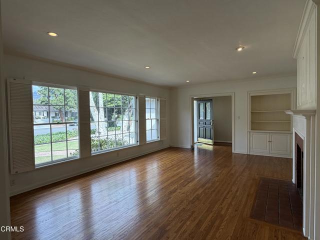 Building Photo - 2790 Gainsborough Dr