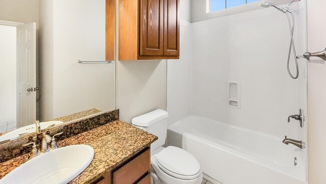 Building Photo - 168 Forest Dr