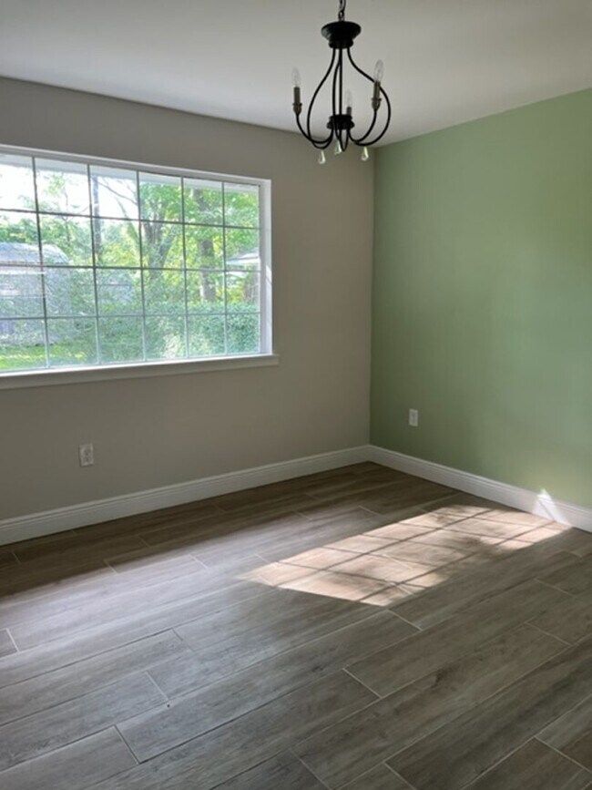 Building Photo - Renovated 3Br/2Bath Home in Magnolia Woods