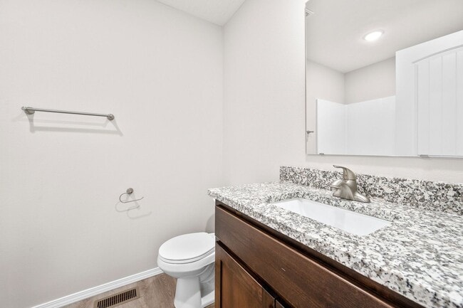 Building Photo - LEASING