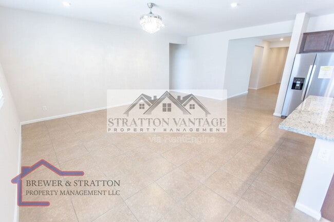 Building Photo - 2028 E Brooklyn Dr