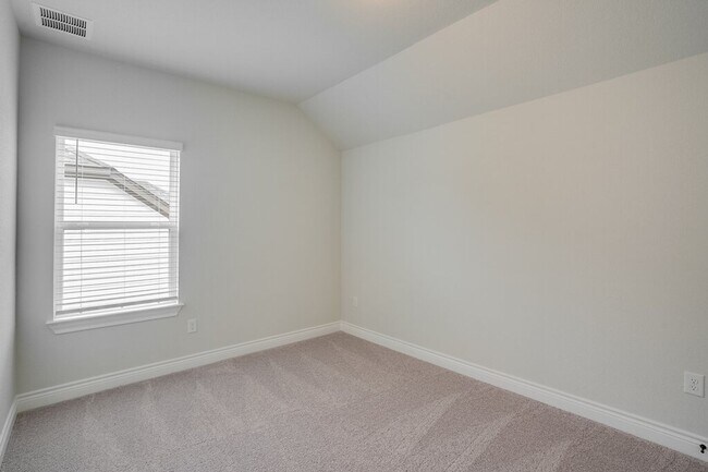 Building Photo - 4817 Seadrift Dr
