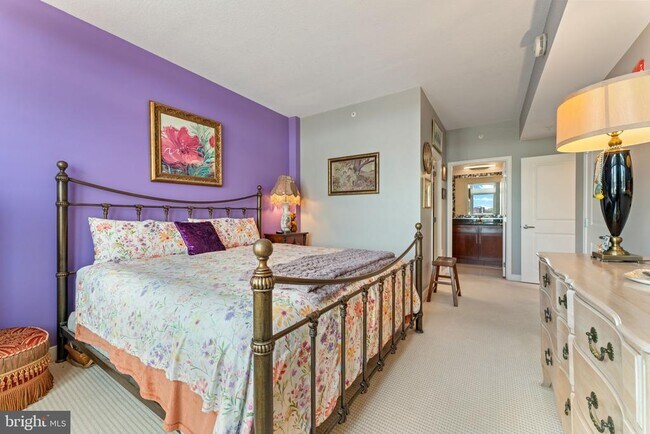 Building Photo - 155 Potomac Passage