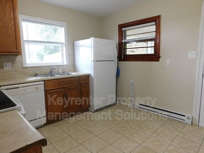 Building Photo - 1008 Perry St