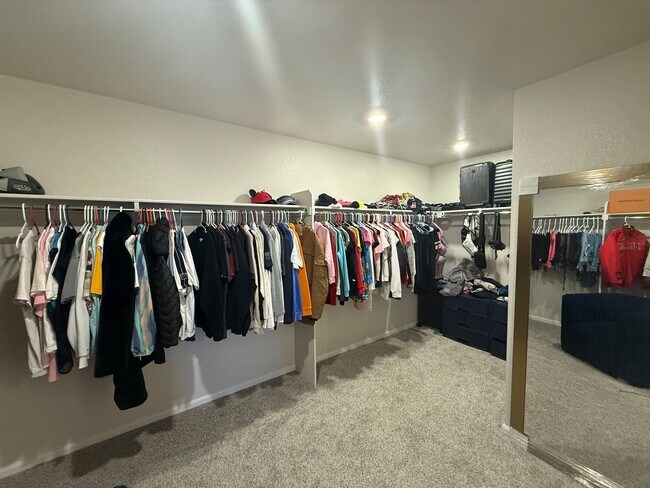 Building Photo - Beautiful Home for Rent