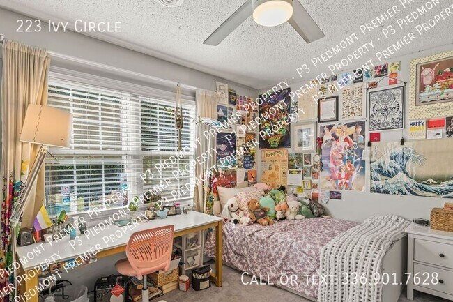 Building Photo - 223 Ivy Cir