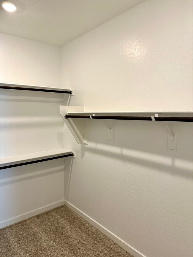 Building Photo - Amazing NEWER Lennar home in Hawes Crossing