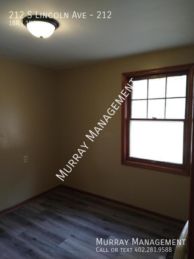 Building Photo - 212 S Lincoln Ave