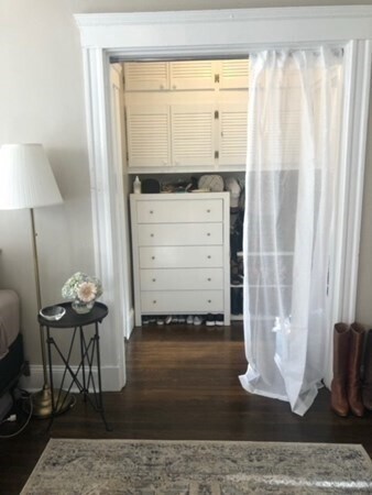 Building Photo - 70 Queensberry St