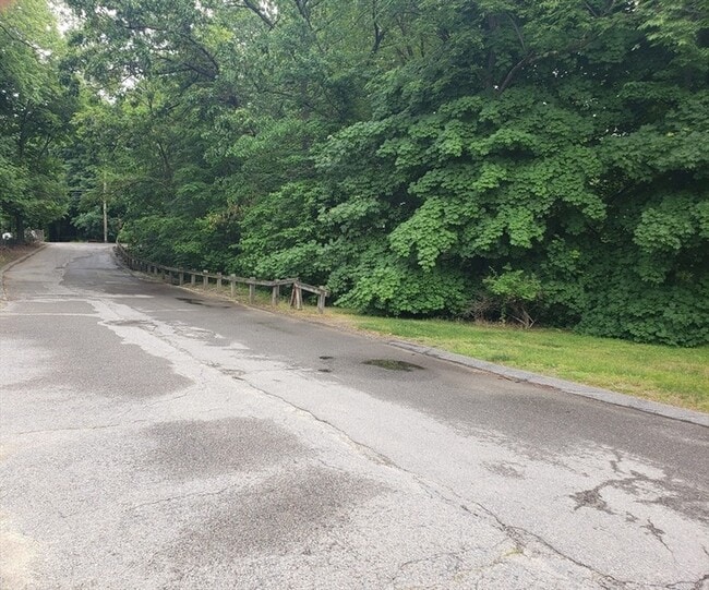 Building Photo - 135 Union St