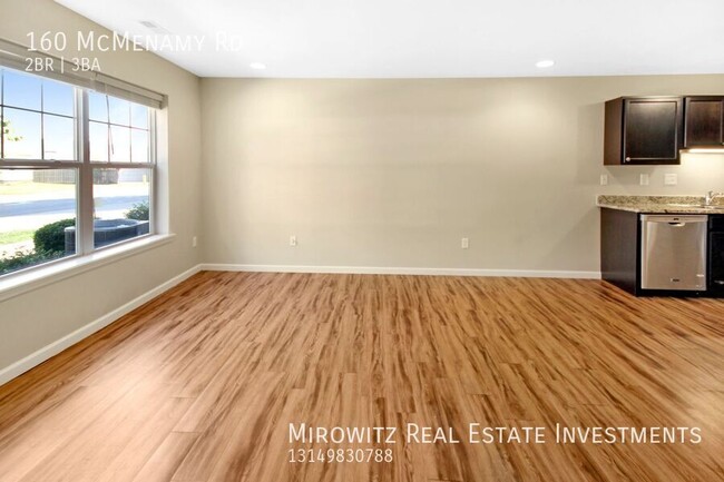 Building Photo - Beautiful 2BR/2.5BA St. Peters Townhome fo...