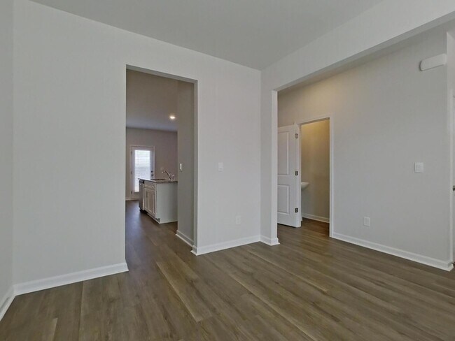 Building Photo - 937 Raghorn Rd