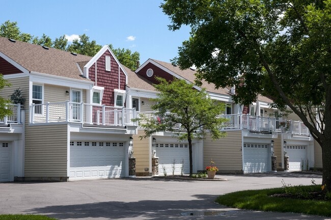 Interior Photo - Eagan Gables