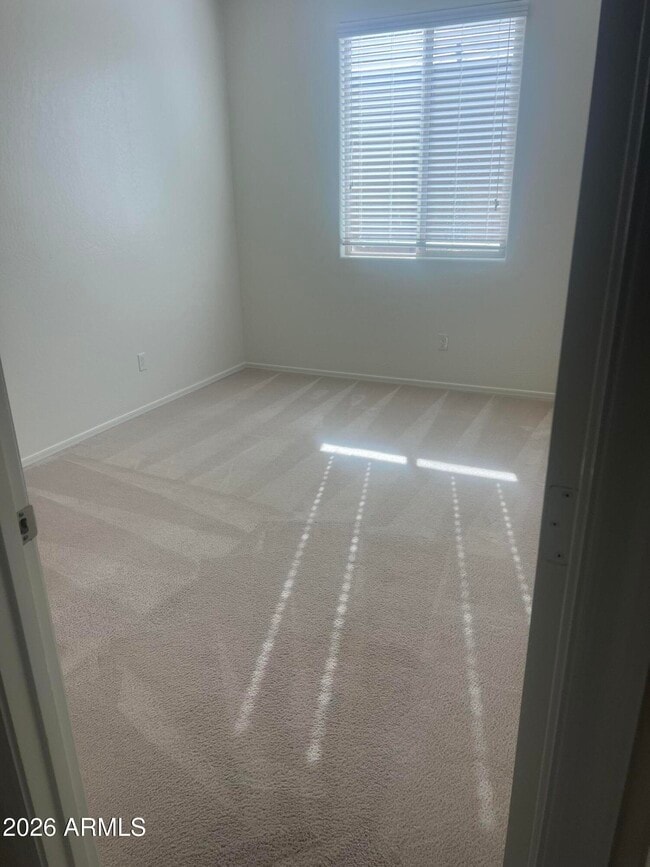 Building Photo - 739 N 156th Ln