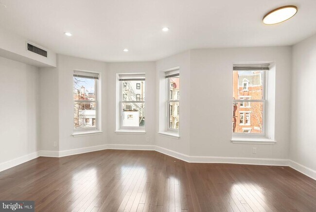 Building Photo - 1733 20th St NW