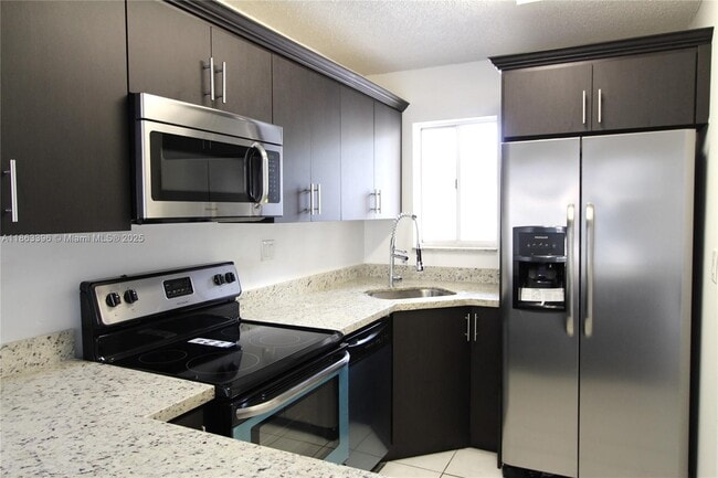 Building Photo - 2750 W 76th St